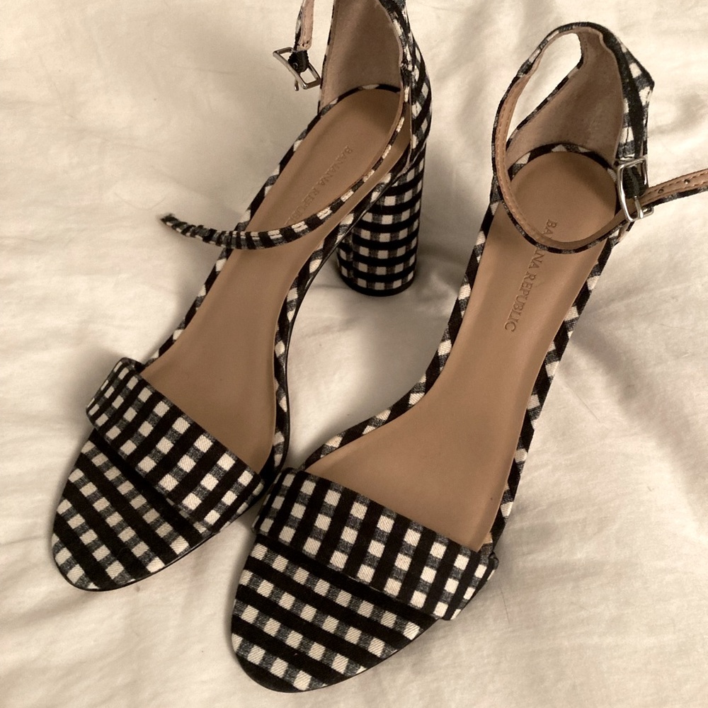 Banana Republic Checkered Block Sandal Size 8